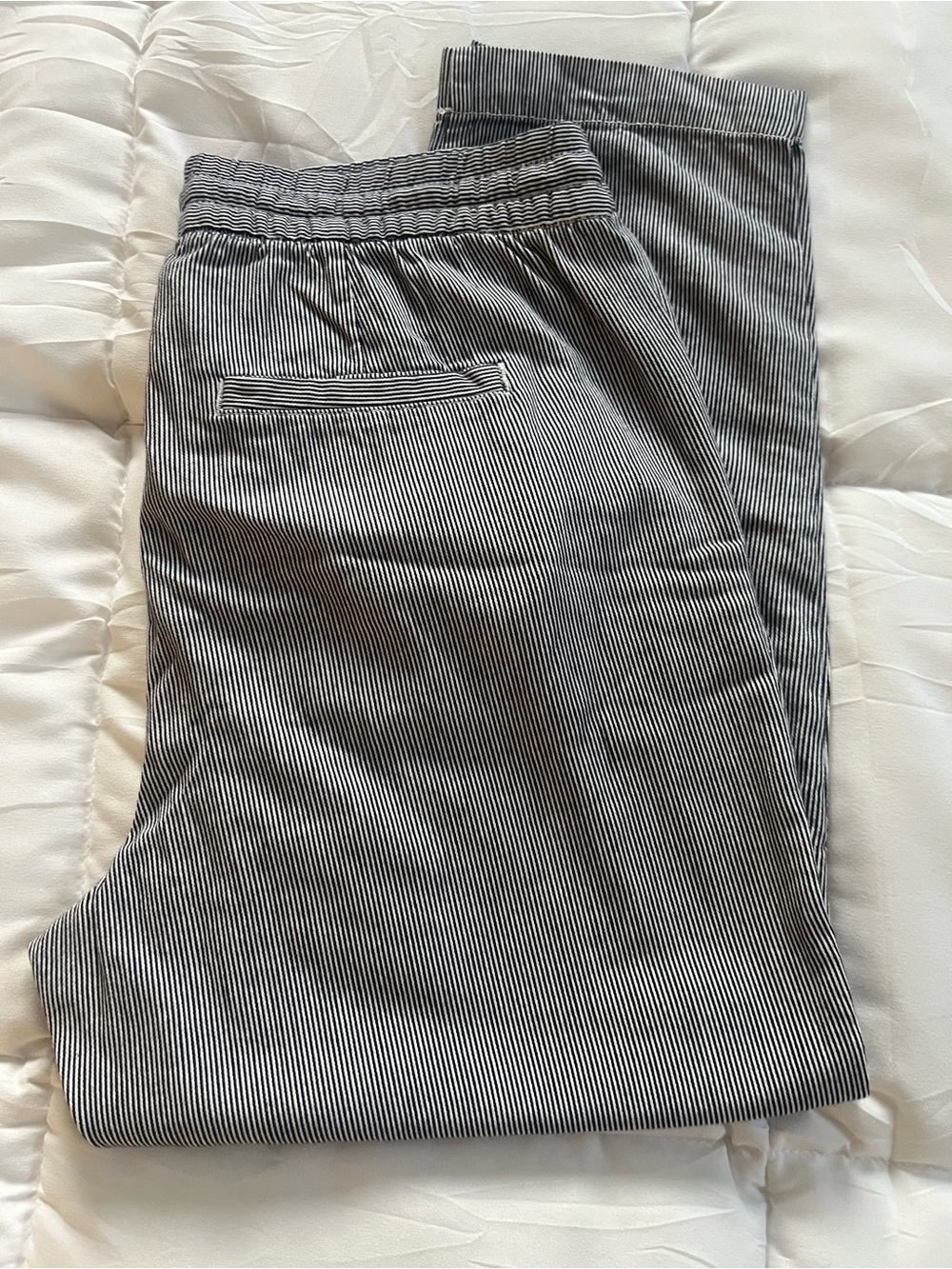 GAP women’s EASY PANT, size medium  blue and white stripe